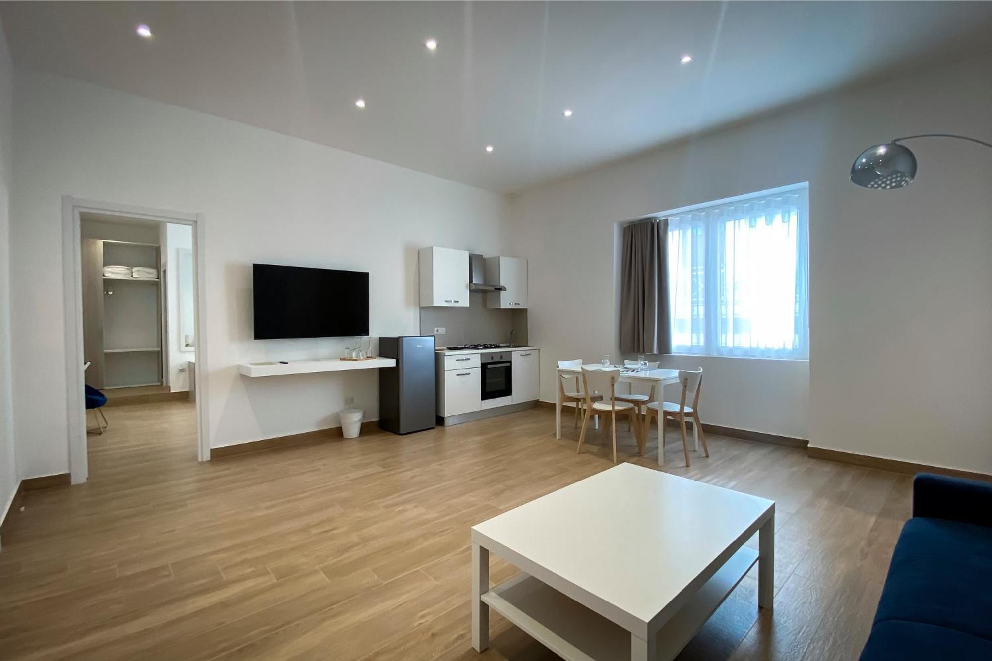 Monumental Luxury Rooms Caserta Exterior photo